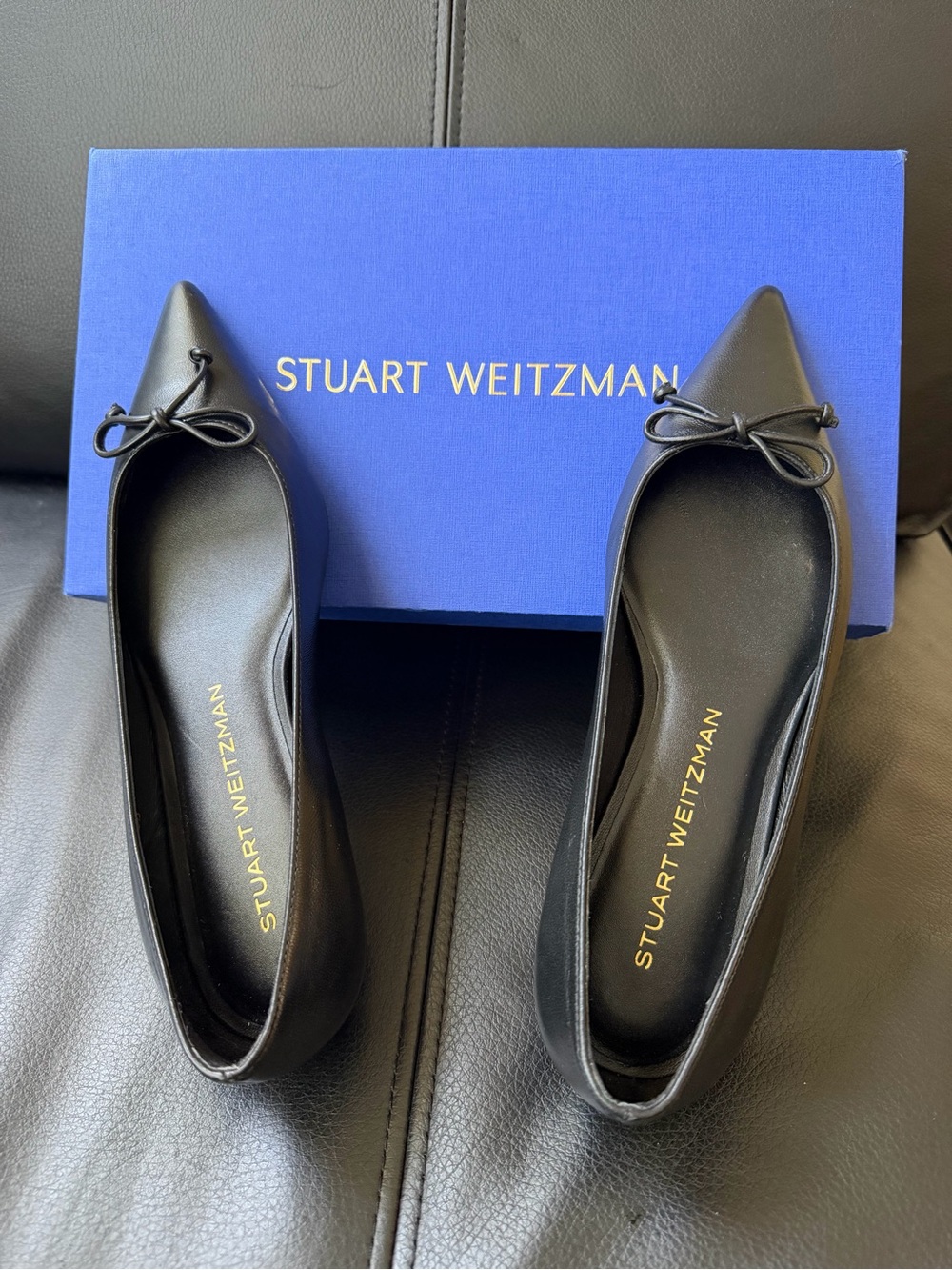 NIB STUART WEITZMAN Landon Black Lambskin Leather Pointed-Toe Flats – Size 7